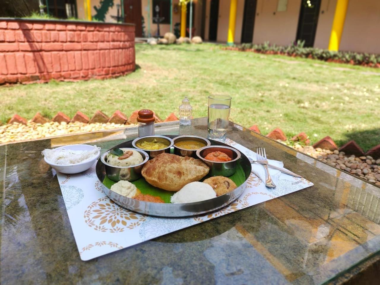 La Courtyard Hotel Pondicherry Exterior foto
